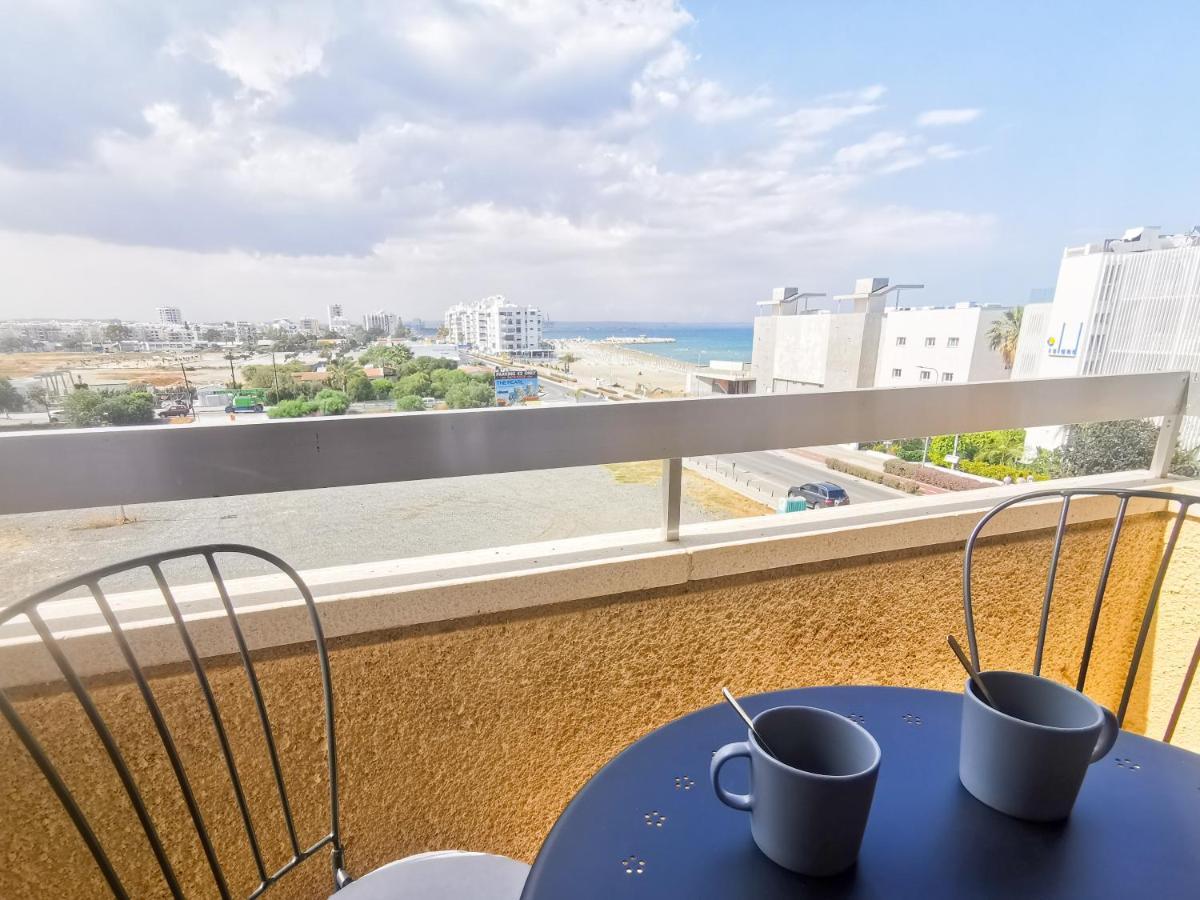 Sea-Esta Seaview Apartment, 200 Meters To The Beach Larnaca Buitenkant foto