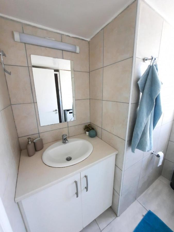 Sea-Esta Seaview Apartment, 200 Meters To The Beach Larnaca Buitenkant foto