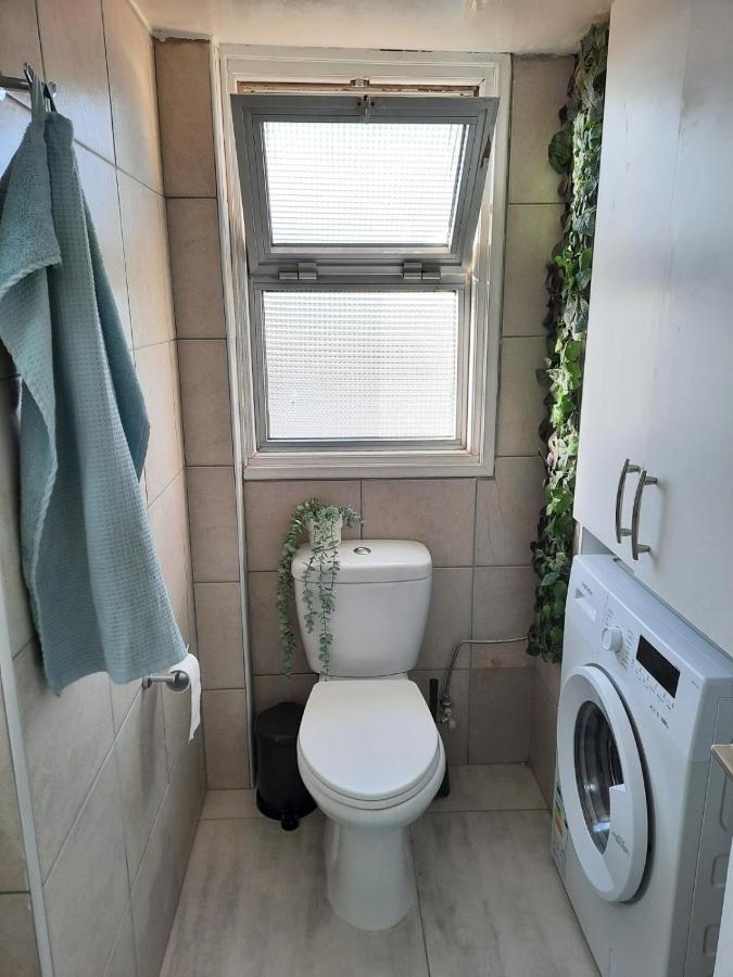 Sea-Esta Seaview Apartment, 200 Meters To The Beach Larnaca Buitenkant foto