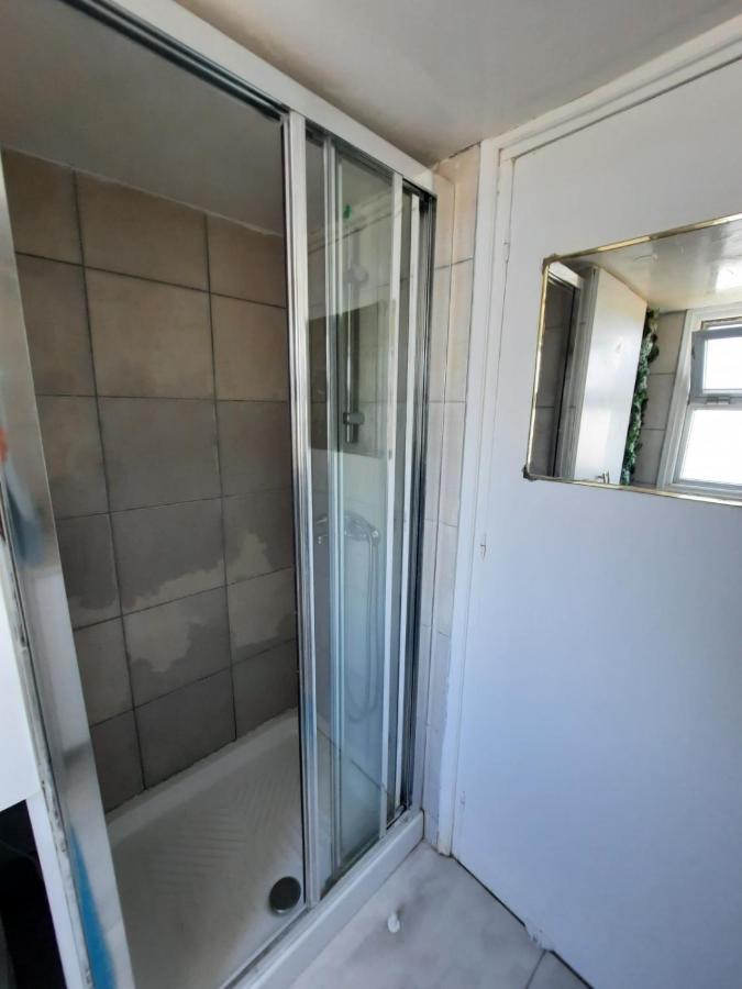 Sea-Esta Seaview Apartment, 200 Meters To The Beach Larnaca Buitenkant foto